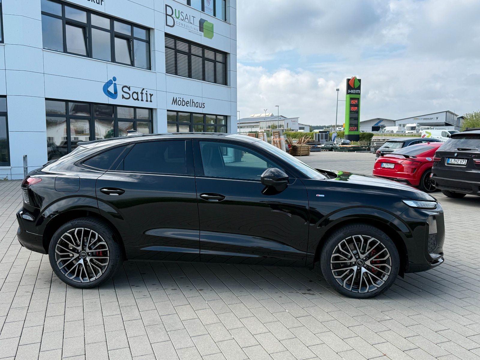 Audi Q3 Sportback S-LINE quattro+AHK+PANO+SONOS