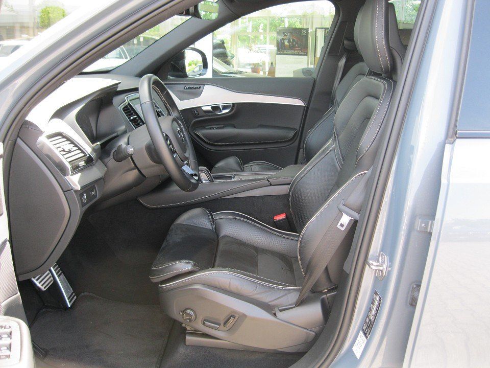 Volvo XC90 B6 Benzin R-Design - Samsaru's Car Outlet