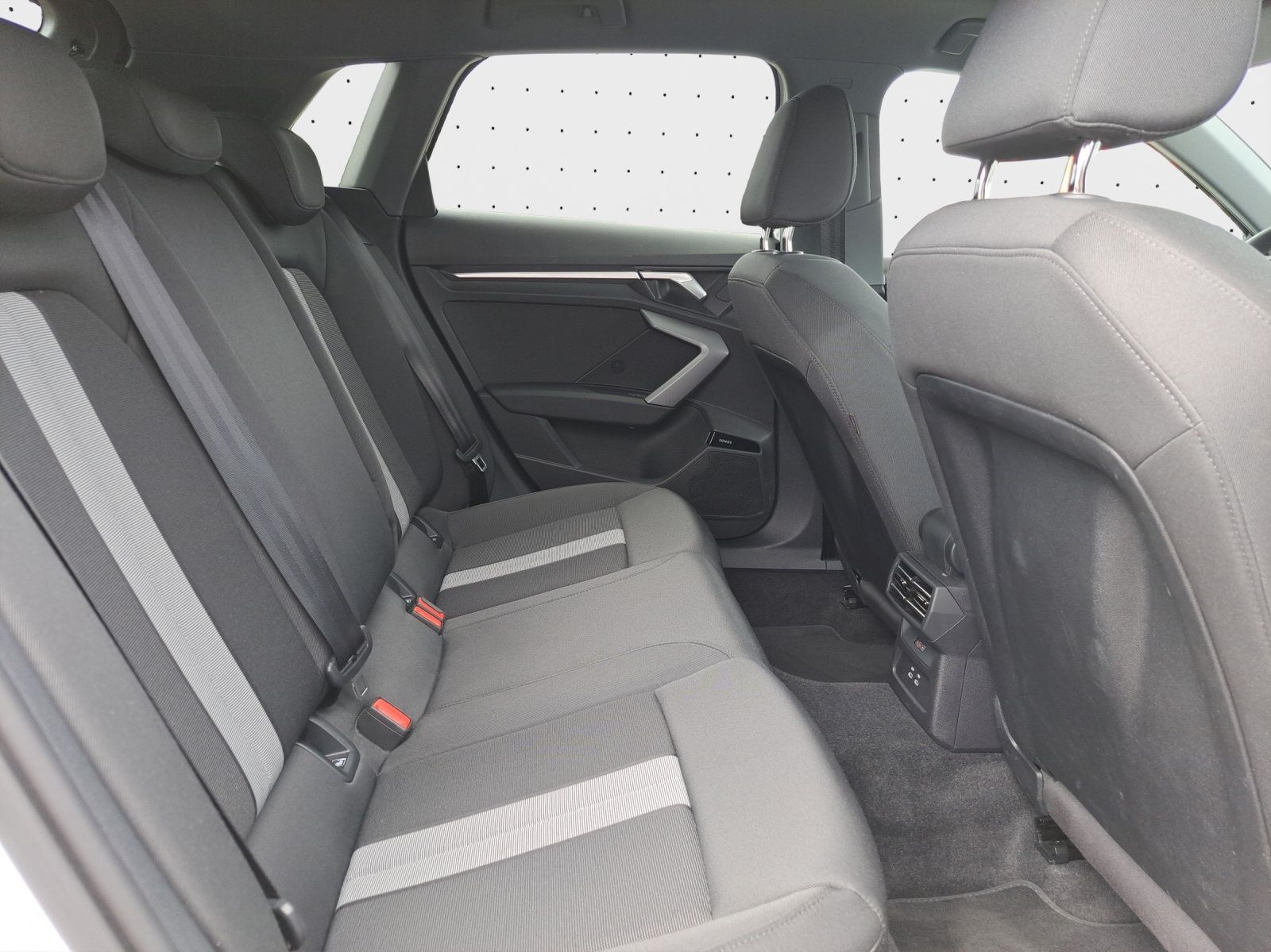 Audi A3 Sportback advanced 35 TDI - Samsaru's Car Outlet