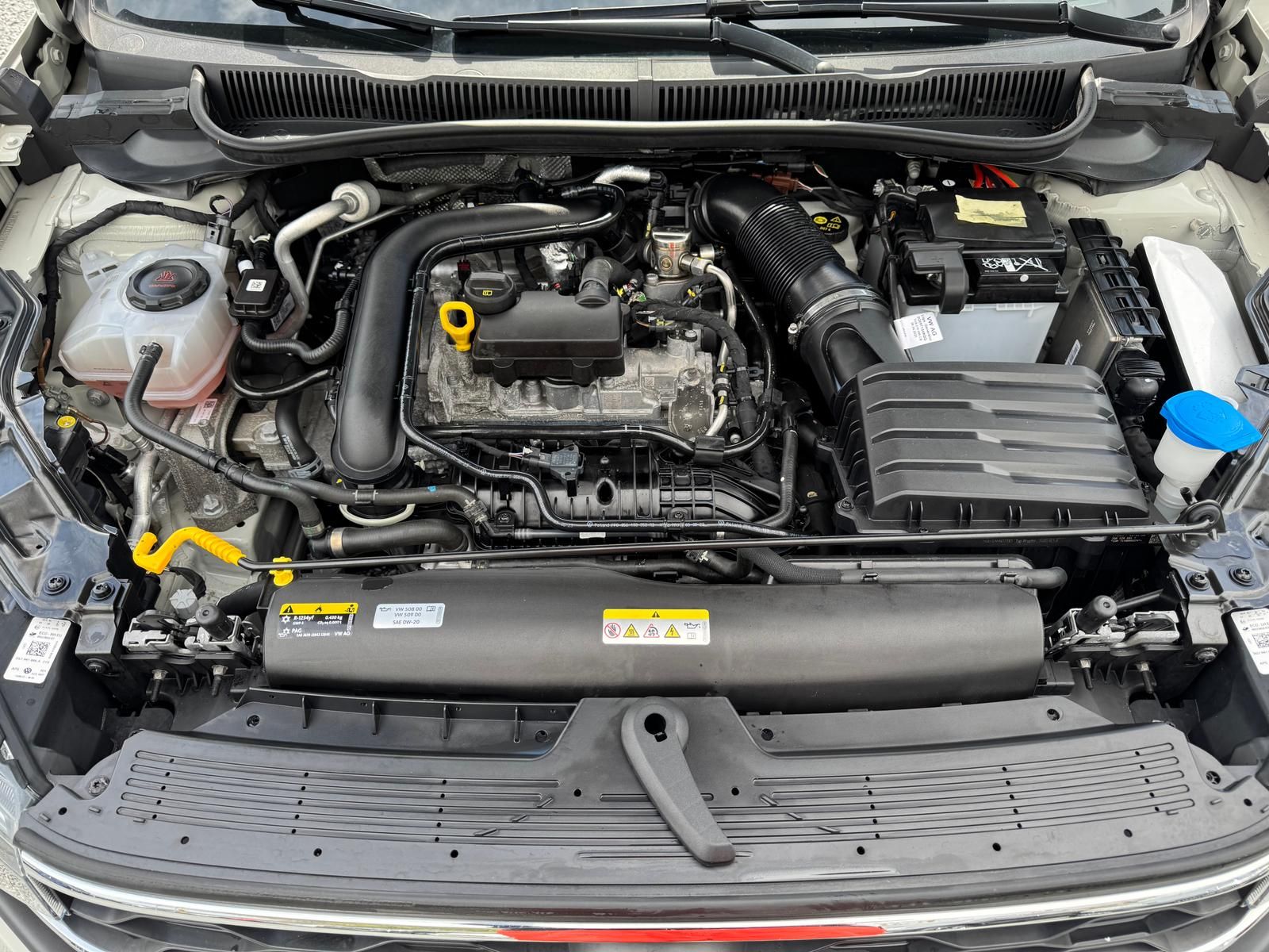 Volkswagen Taigo 1.0 TSI Life - Samsaru's Car Outlet