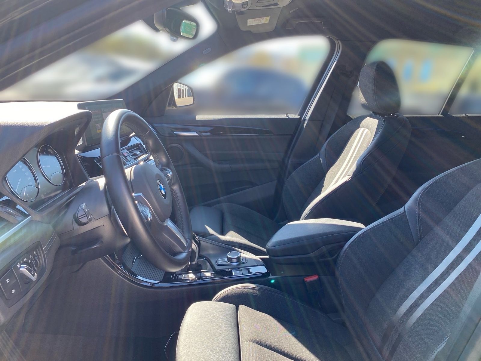 BMW X1 xDrive20i Sport Line - Samsaru's Car Outlet