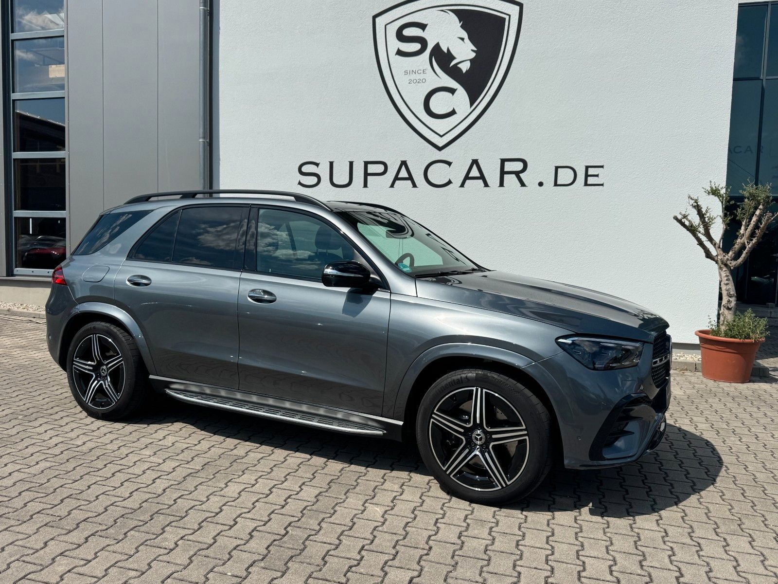 Mercedes-Benz GLE 450d*AMG Line*Burmester*AHK*Pano*360°*LED