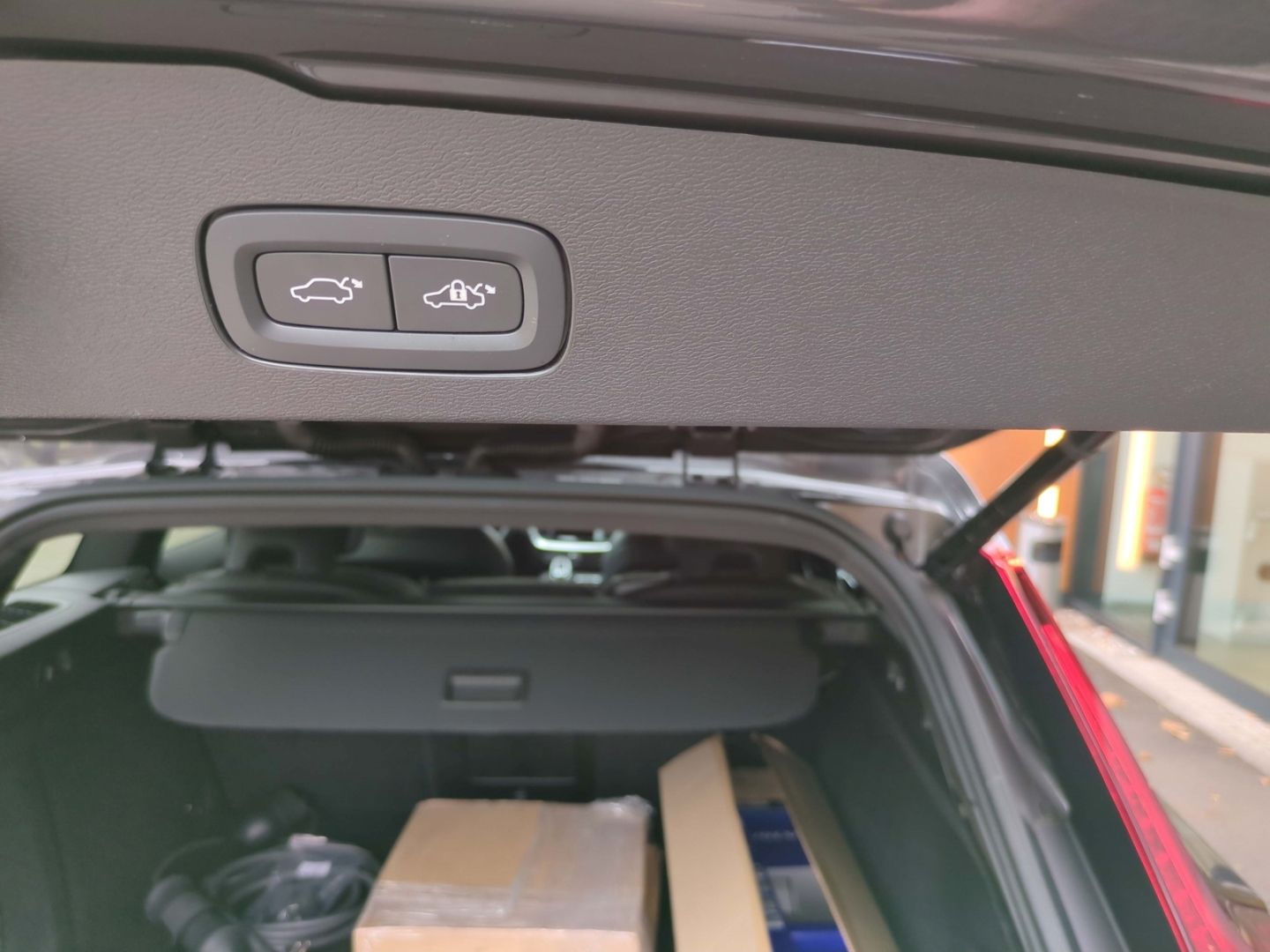 Volvo V60 Plus Dark Recharge Plug-In Hybrid AWD T6 Twi