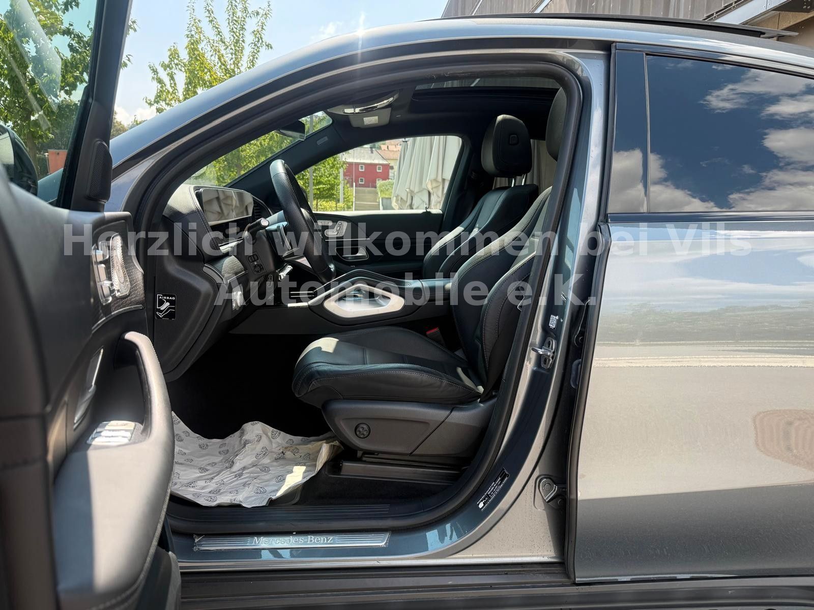 Mercedes-Benz GLE 300d 4M Coupe AMG *PANO*HUD*LUFT*BURM*21"*VO