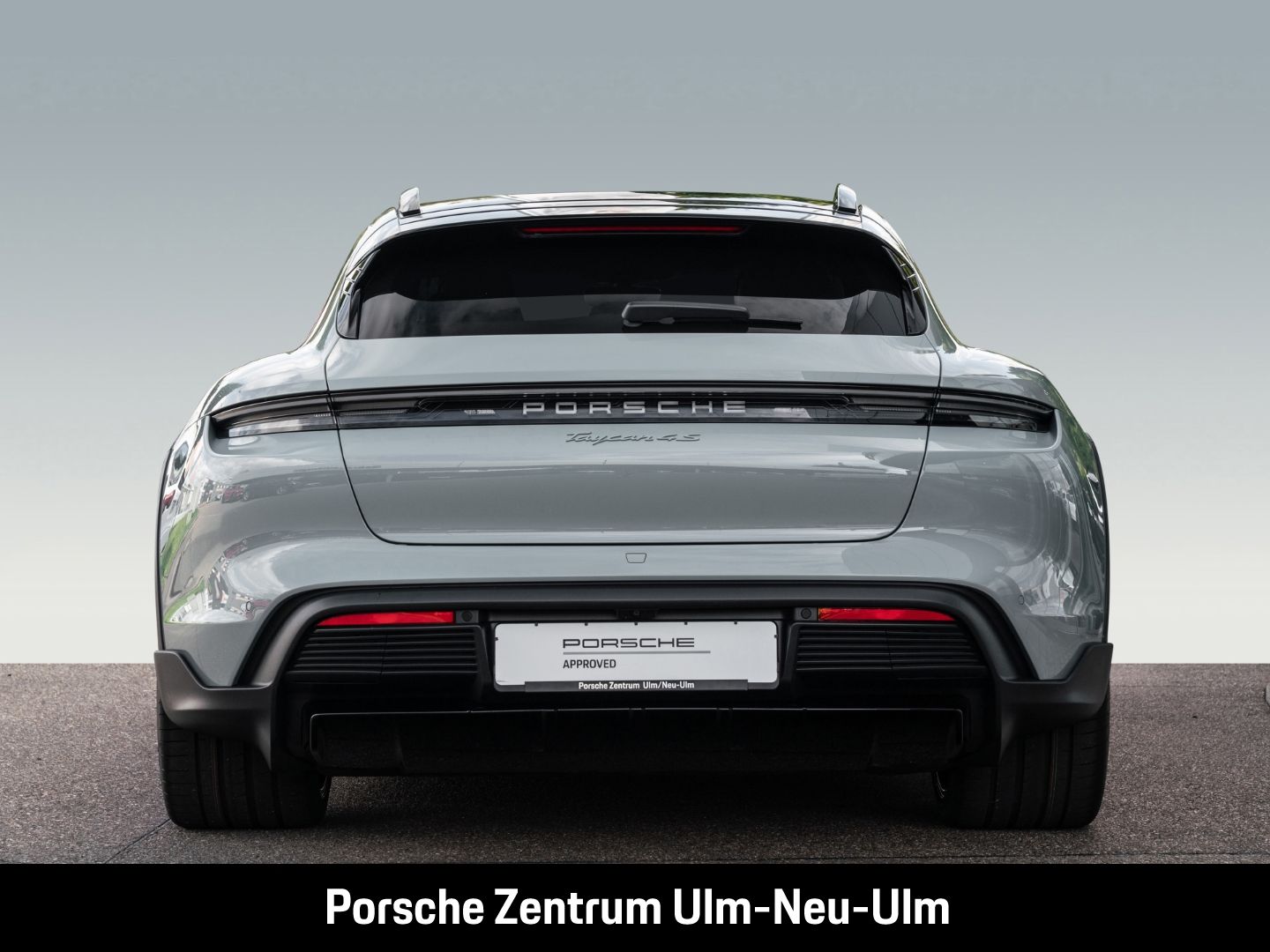 Porsche Taycan 4S Cross Turismo HA-Lenkung Active-Ride
