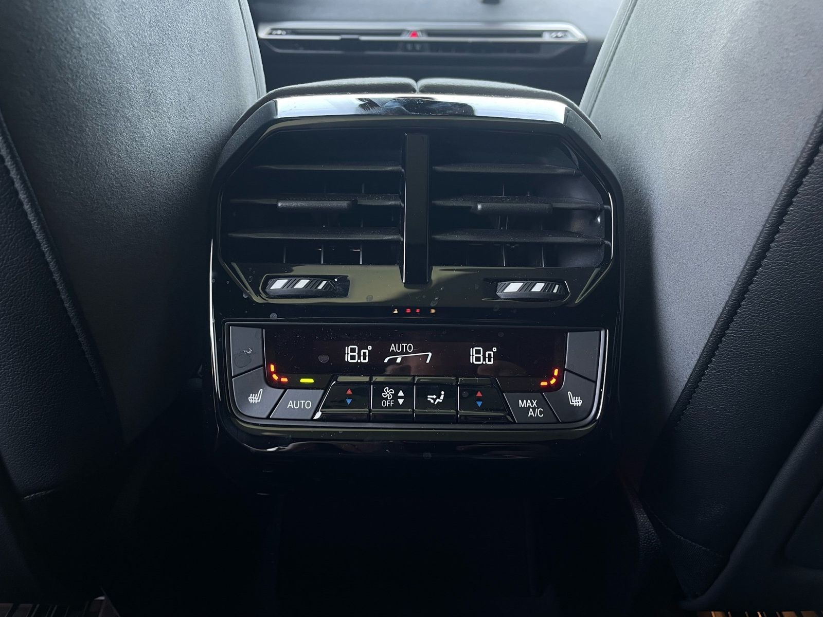 BMW iX xDrive60 M Sport Pro || Pano AHK Autobahnass