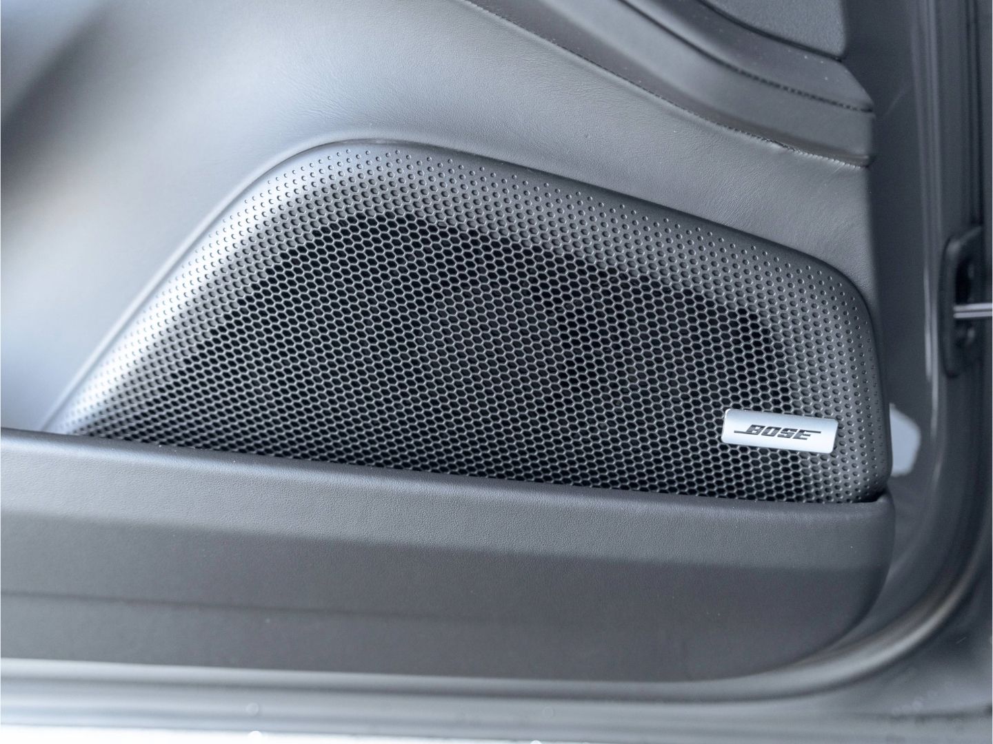 Porsche Panamera 4S E-Hybrid SportDesign HD-Matrix