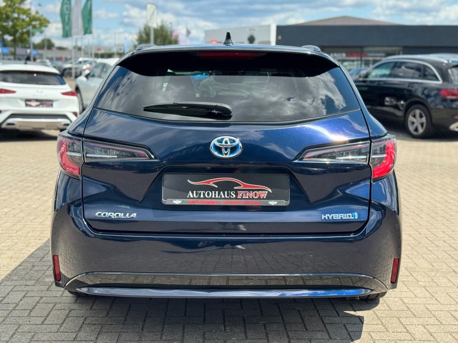 Toyota Corolla 1.8 Touring Sports Hybrid - Samsaru's Car Outlet