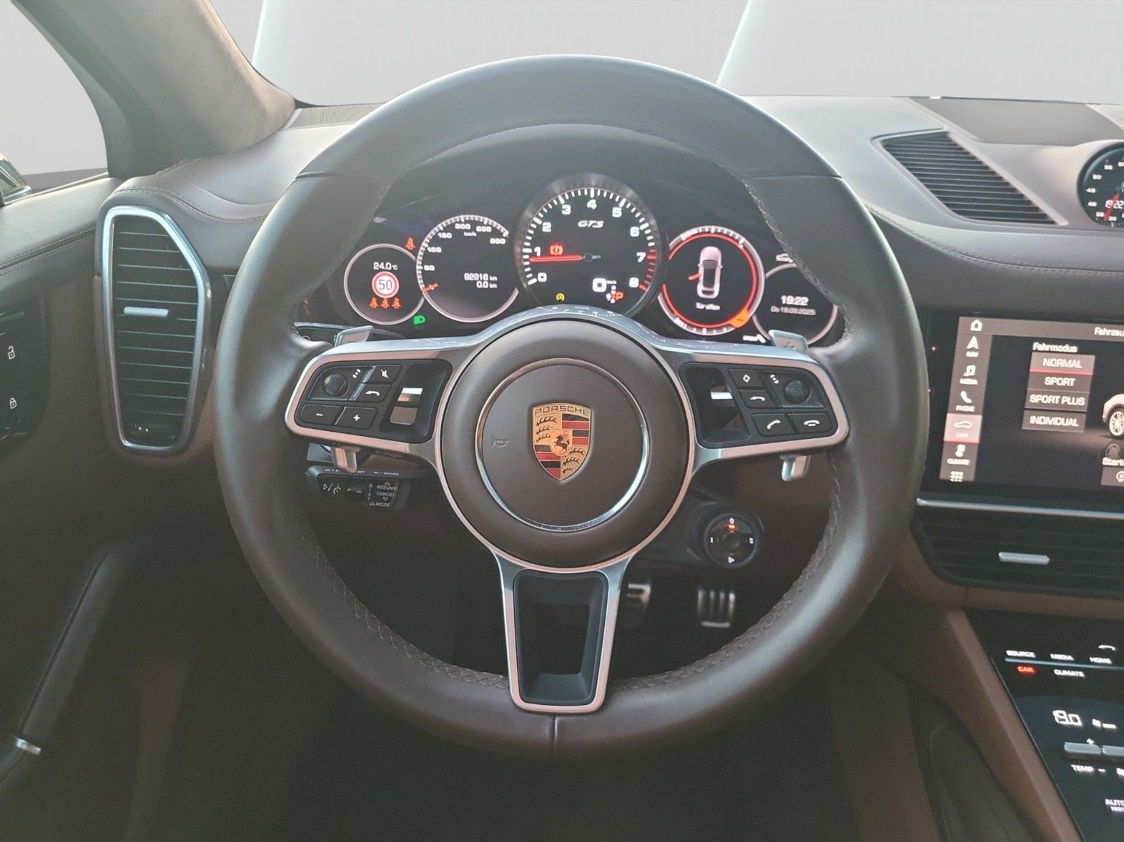 Porsche Cayenne Coupe GTS Keramik Soft-Close 22"