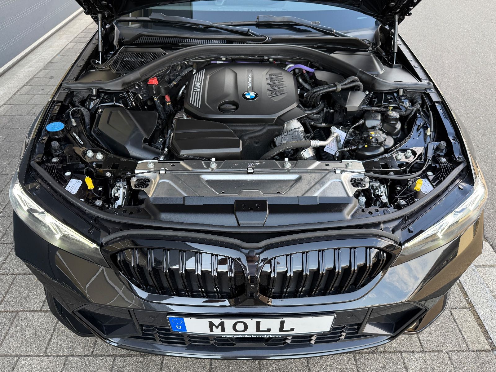 BMW 320 d xDrive M-SPORT - Samsaru's Car Outlet