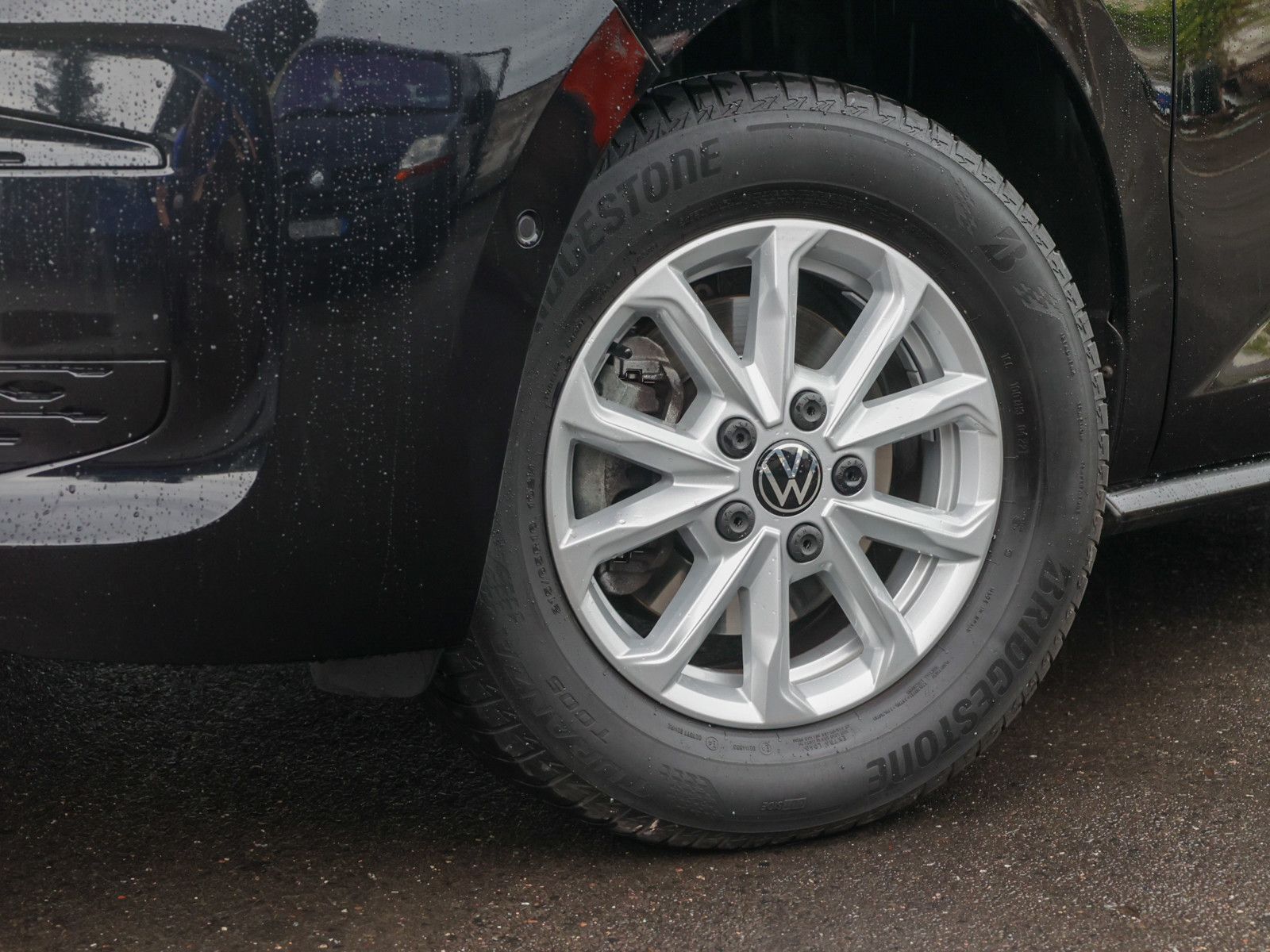 Volkswagen T7 Multivan 1.5 TSI Edition - Samsaru's Car Outlet