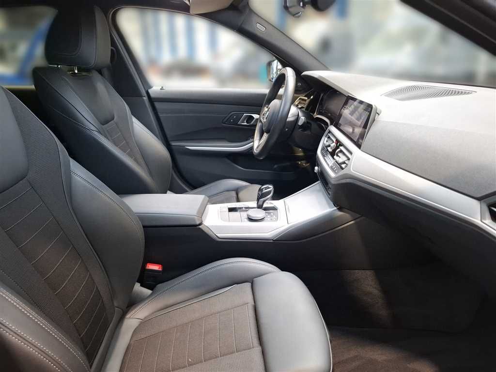 BMW 330e Touring Advantage Steptronic - Samsaru's Car Outlet