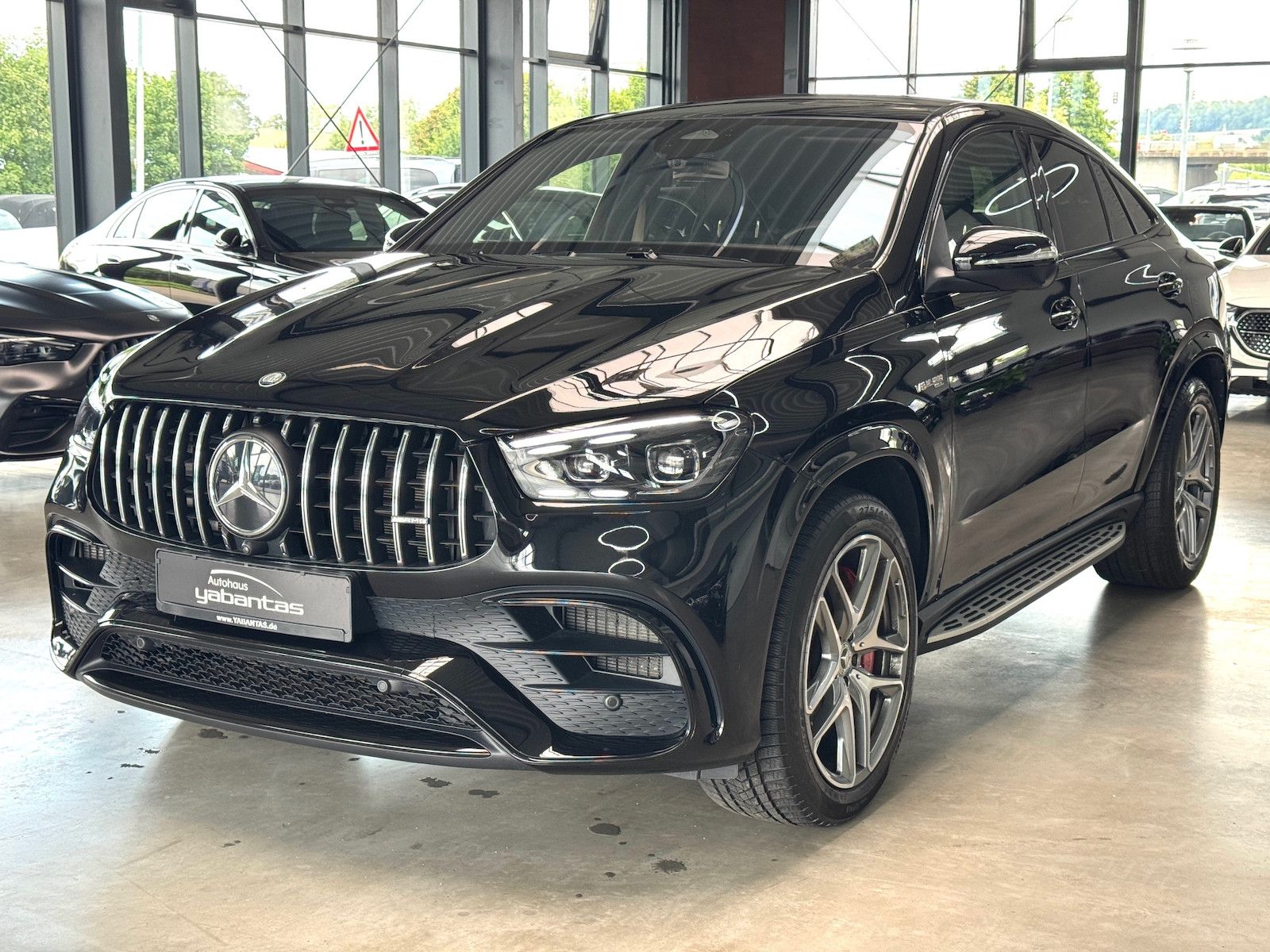 Mercedes-Benz GLE 63 S AMG 4M+ Coupe Pano AIRMATIC DISTRONIC P
