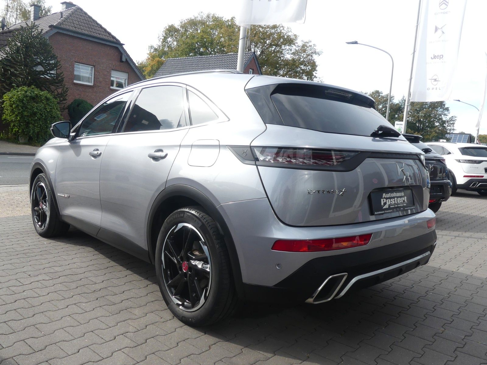 DS Automobiles DS7 E-Tense Performanceline+ 4x4 300PS