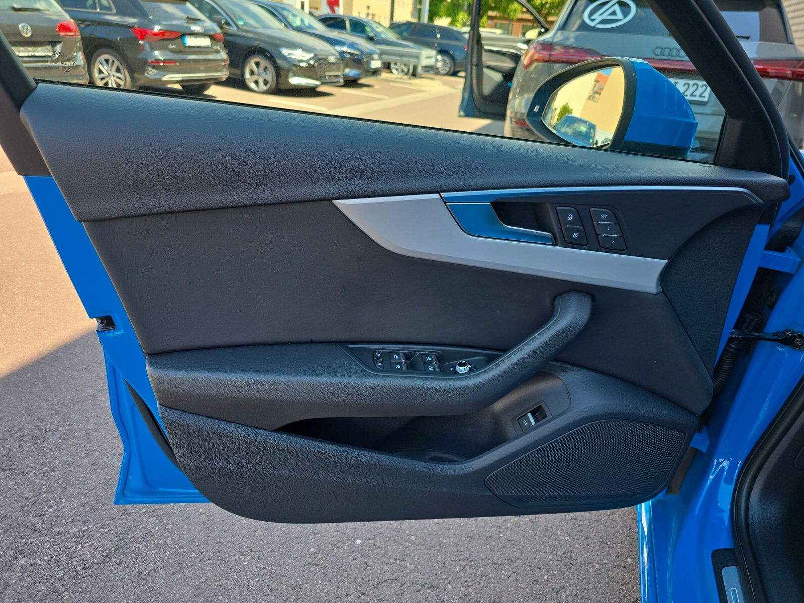 Audi A4 Avant 40 TDI S LINE - Samsaru's Car Outlet