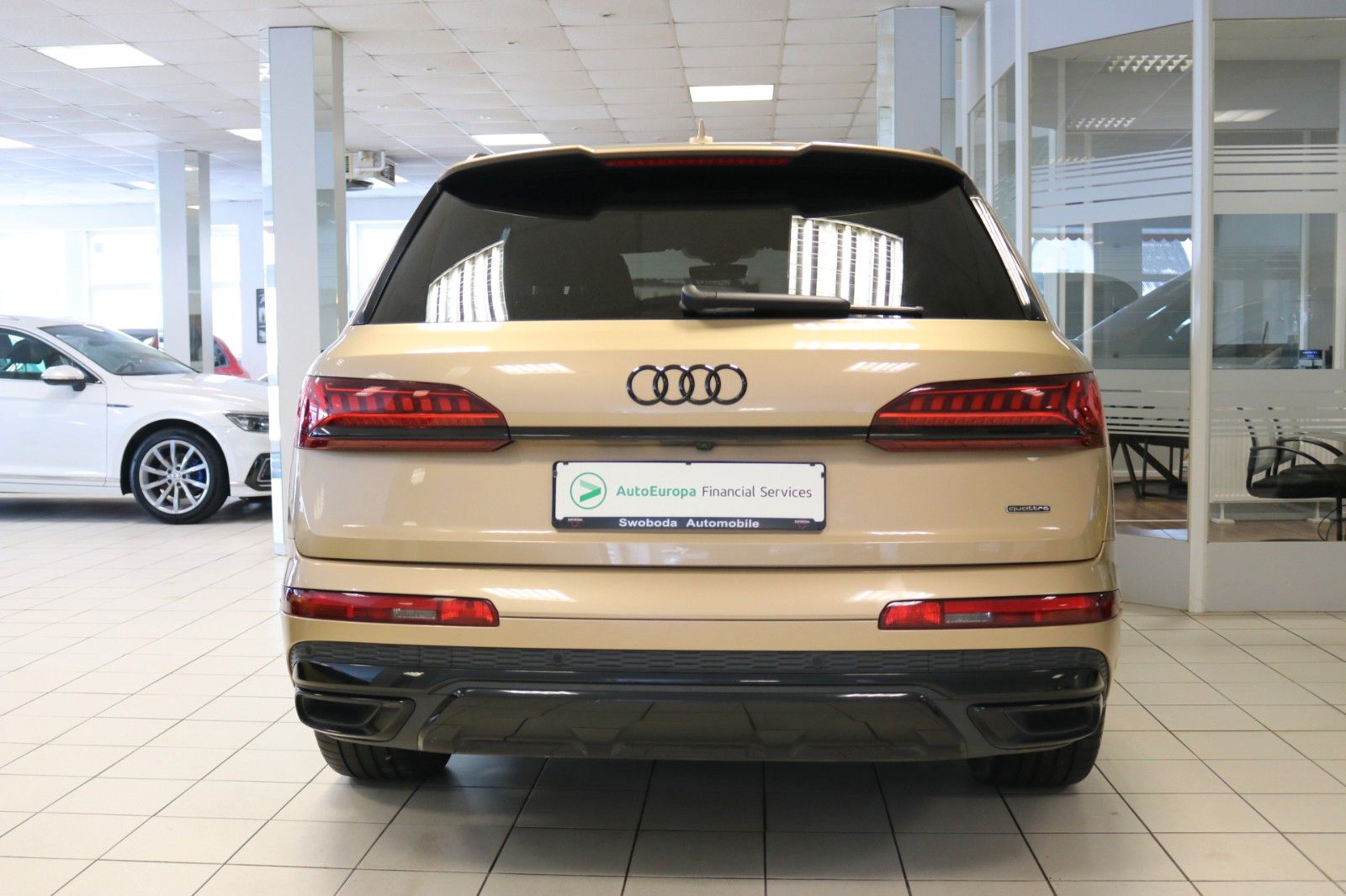 Audi Q7 S-Line competition plus Luft HUD Laser 7-Sitz