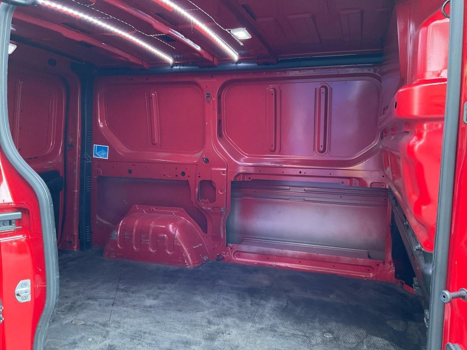 Renault Trafic - Samsaru's Car Outlet