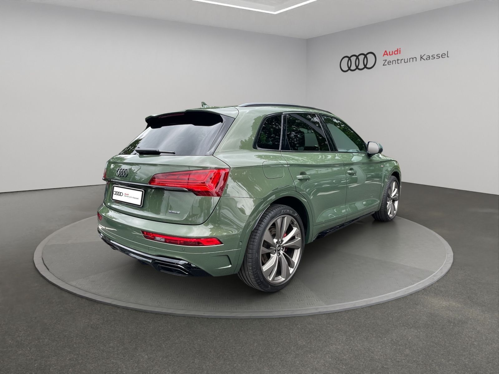 Audi Q5 40 TDI qu S line Matrix B&O Pano HuD AHK 360