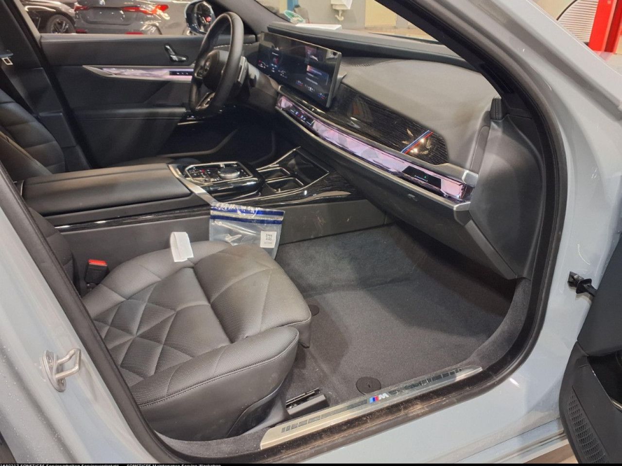 BMW 740d xDr M SPORT FondEnt,AHK,SkyL,StHz,360,DAPro