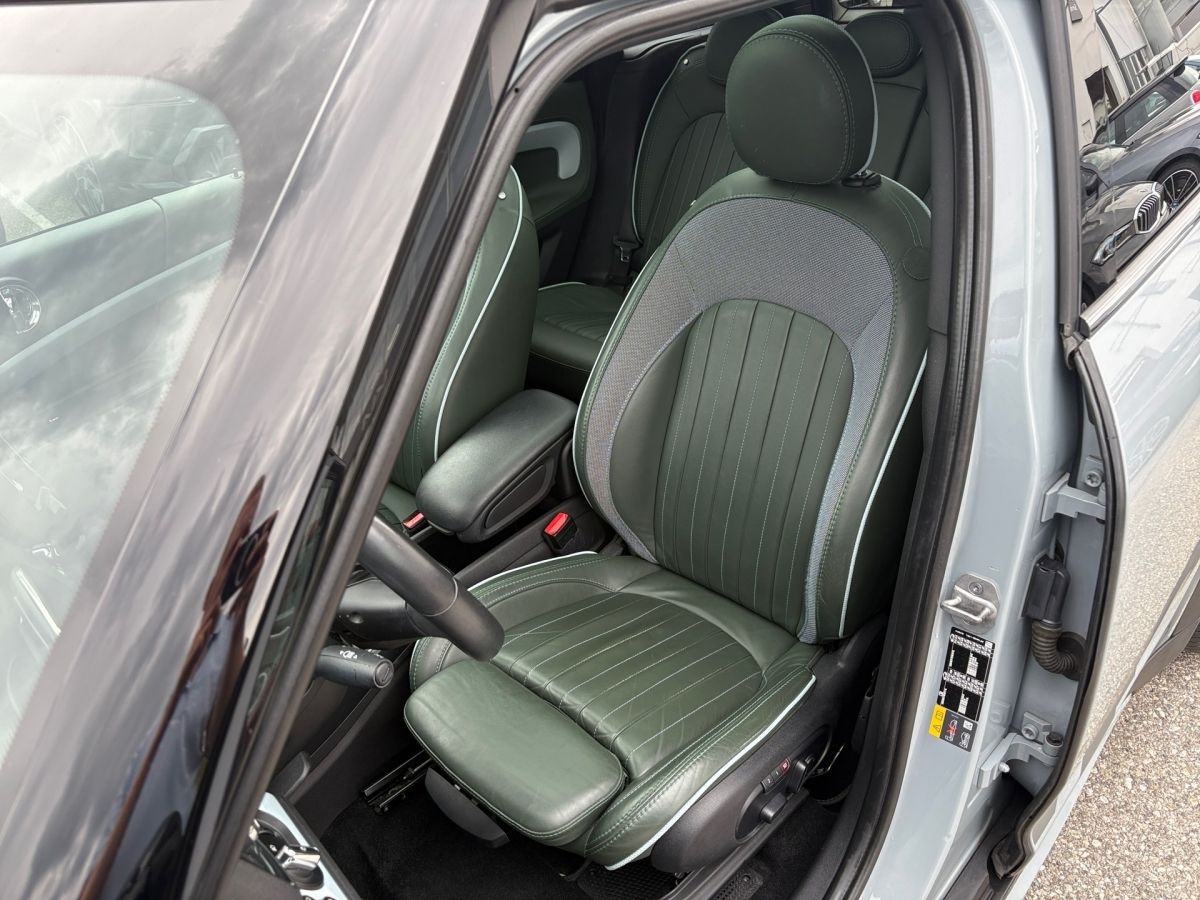 MINI Cooper SE Countryman All4 - Samsaru's Car Outlet