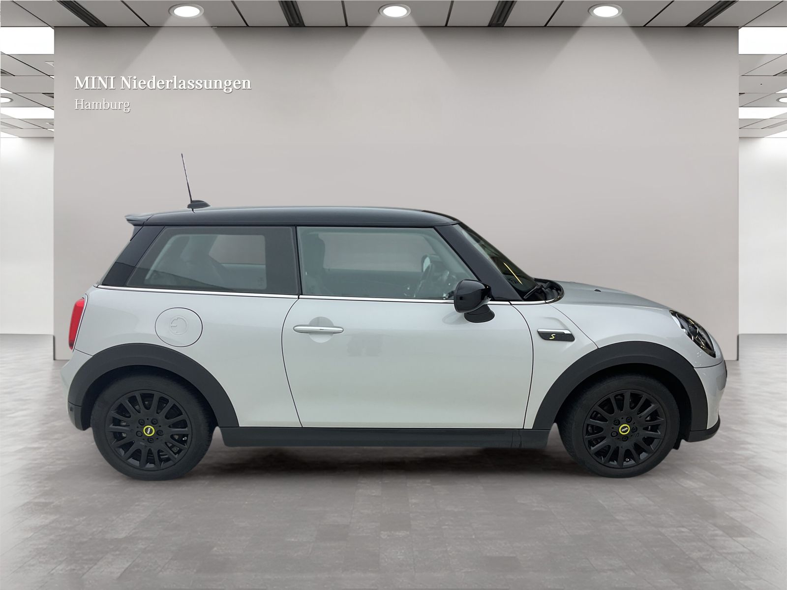 MINI Cooper SE - Samsaru's Car Outlet