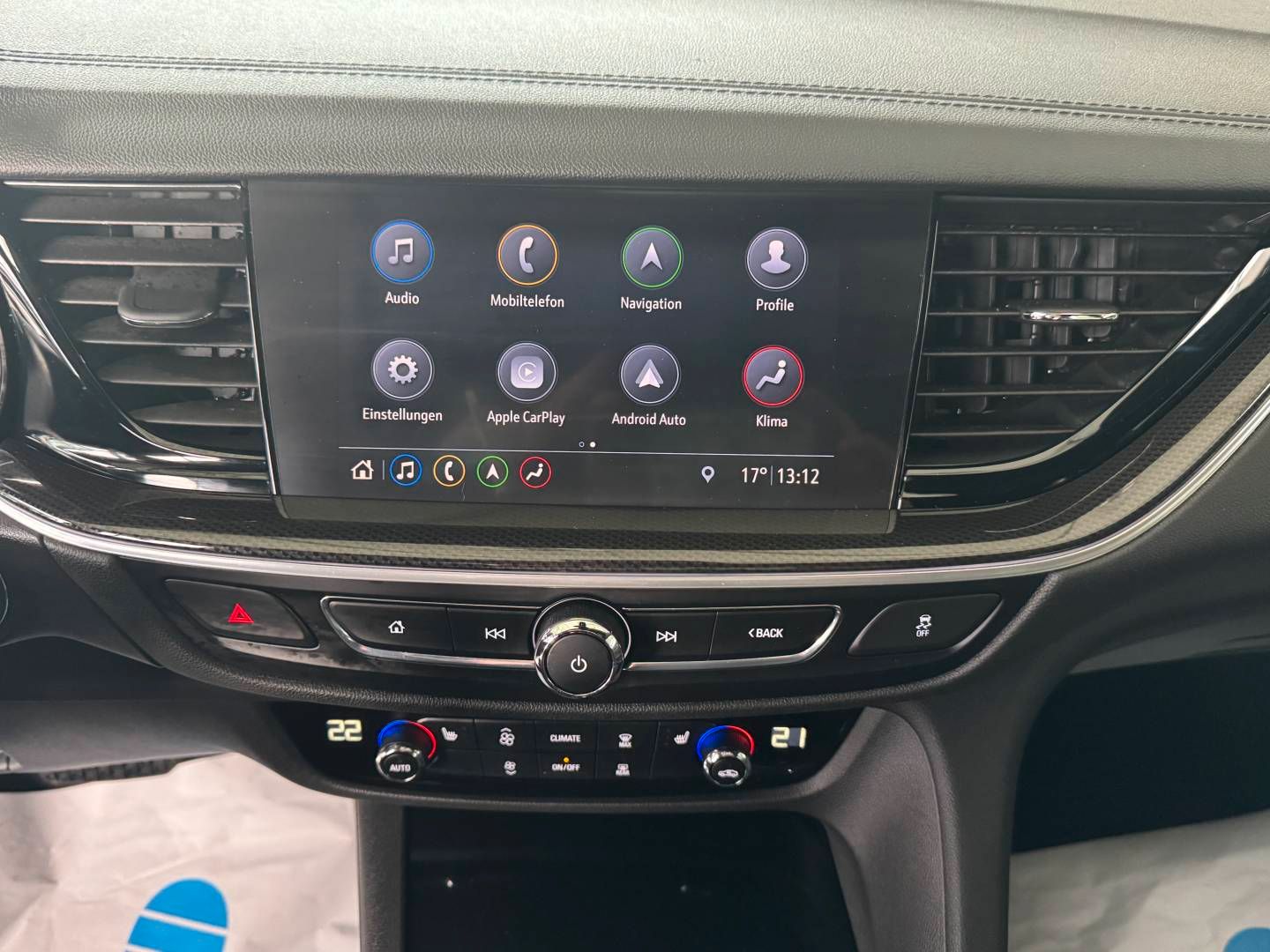 Opel Insignia ST 2.0D(128)AT8 Elegance - Samsaru's Car Outlet