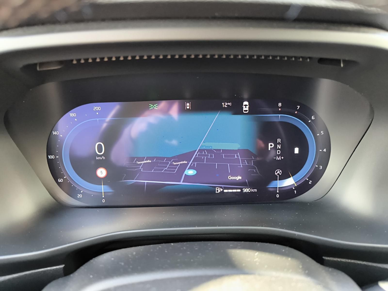 Volvo XC40 B4 Benzin Aut. ACC / BLIS / AHK