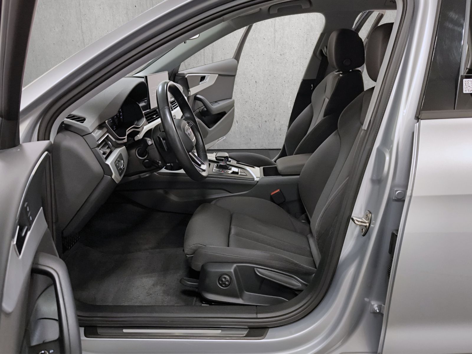 Audi A4 Avant 40 TDI quattro S tronic - Samsaru's Car Outlet