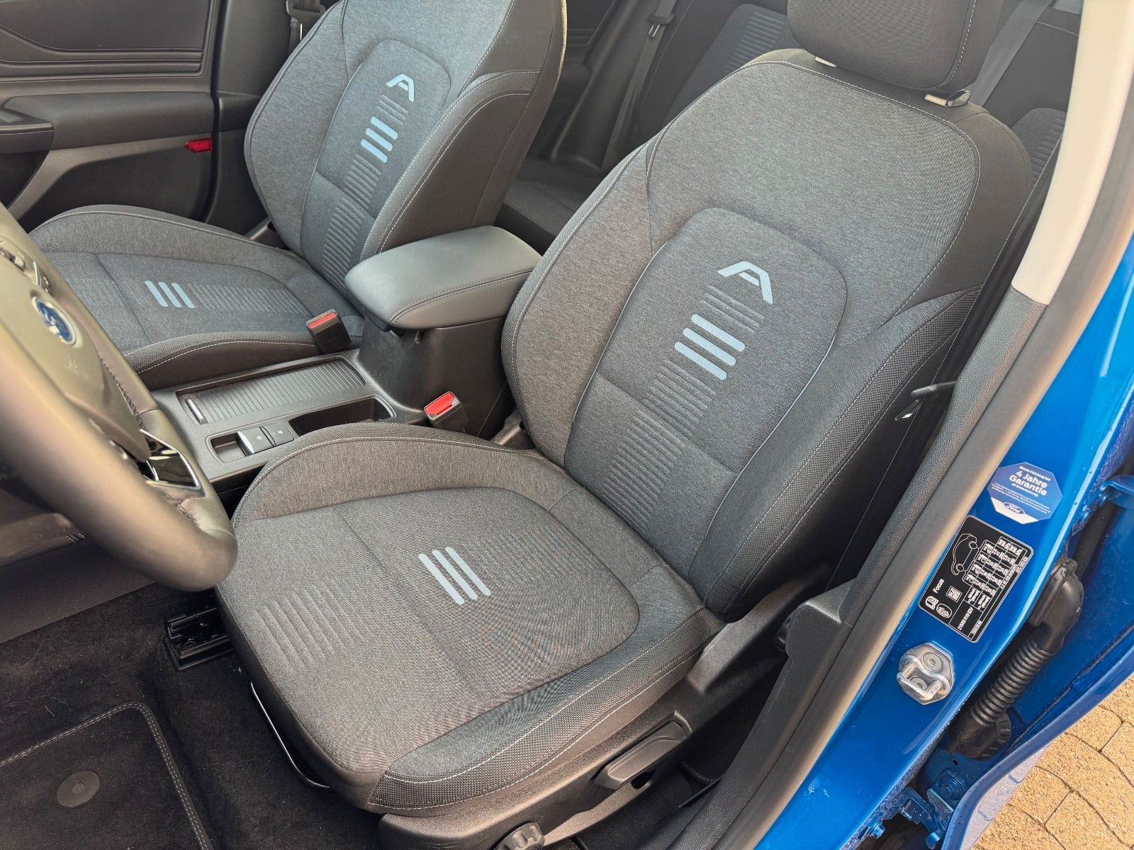 Ford Focus Turnier Active X mHEV Automatik
