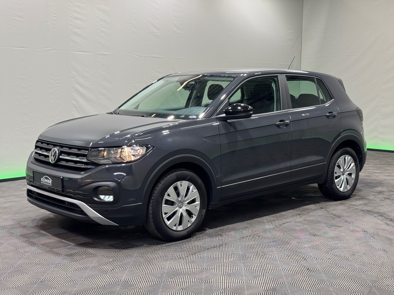 Volkswagen T-Cross 1.0 TSI - Samsaru's Car Outlet