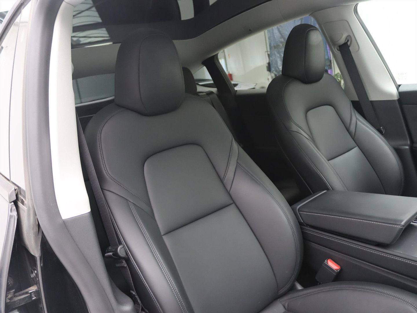 Tesla Model Y Long Range AWD 351pk [ AMD RYZEN+AUTOPIL