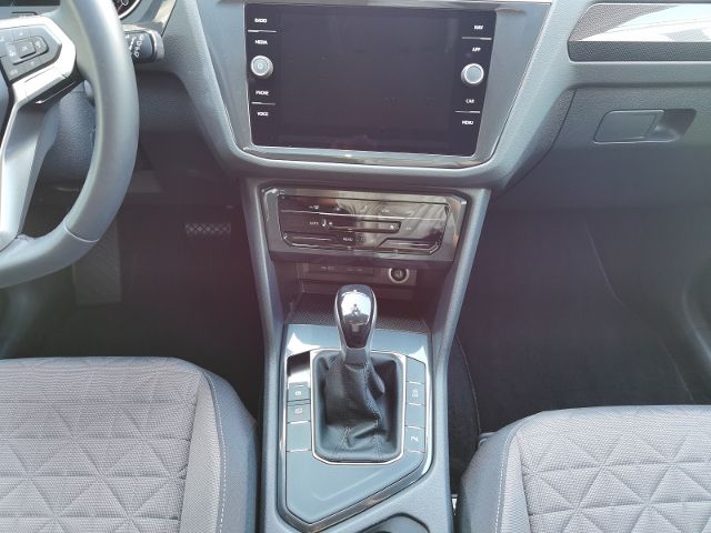 Volkswagen Tiguan 2.0 TDI Life - Samsaru's Car Outlet