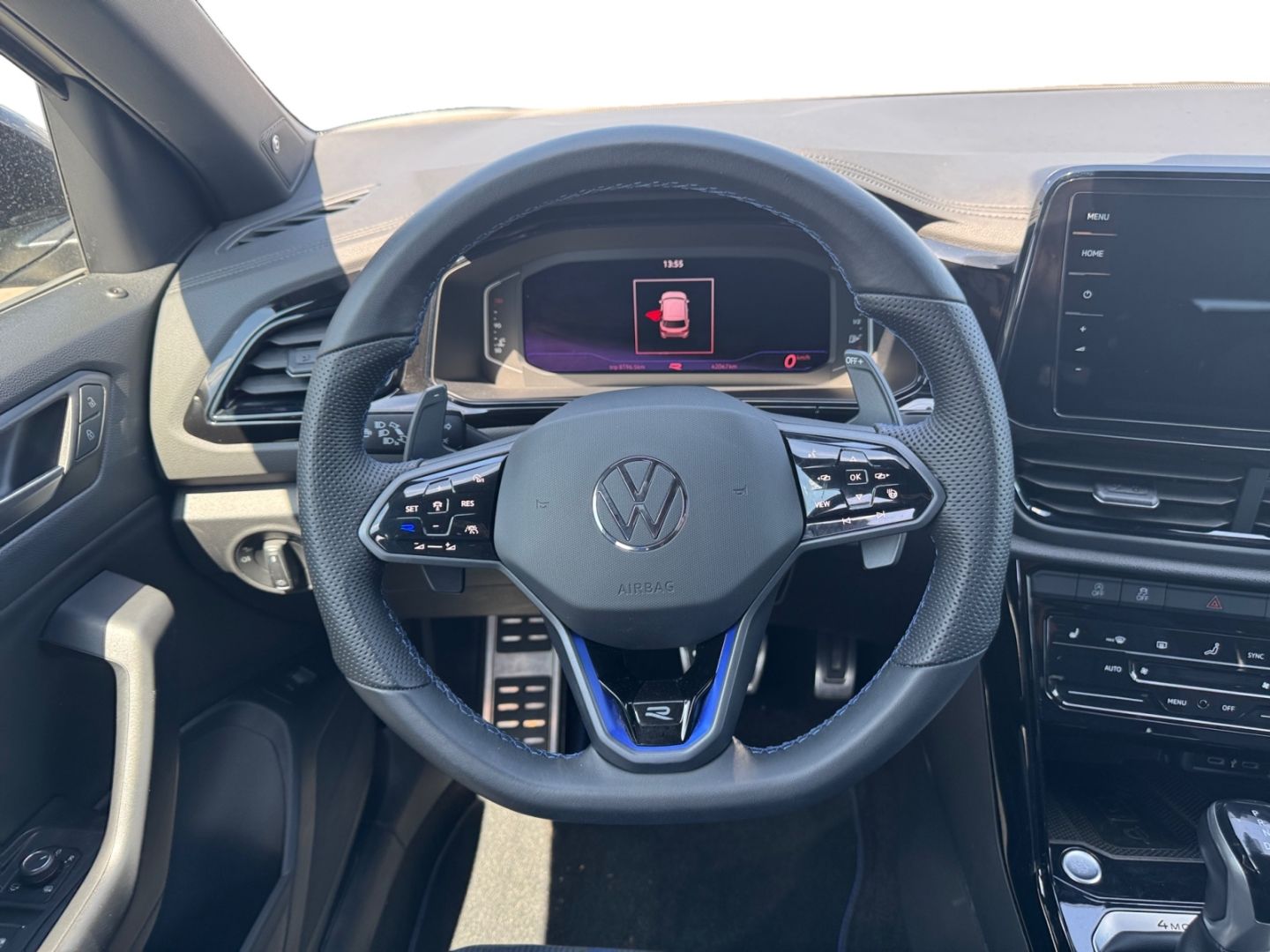 Volkswagen T-Roc R 2.0 TSI 4M - Samsaru's Car Outlet