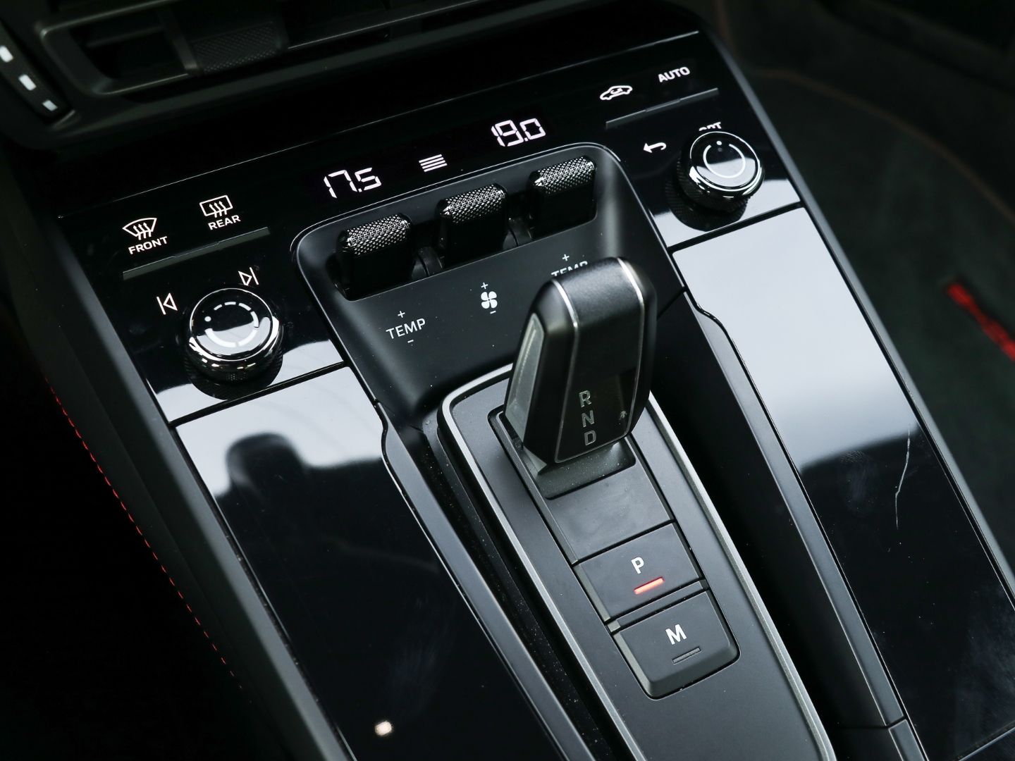Porsche 992 911 Targa 4 GTS Burmester HA-Lenkung LED