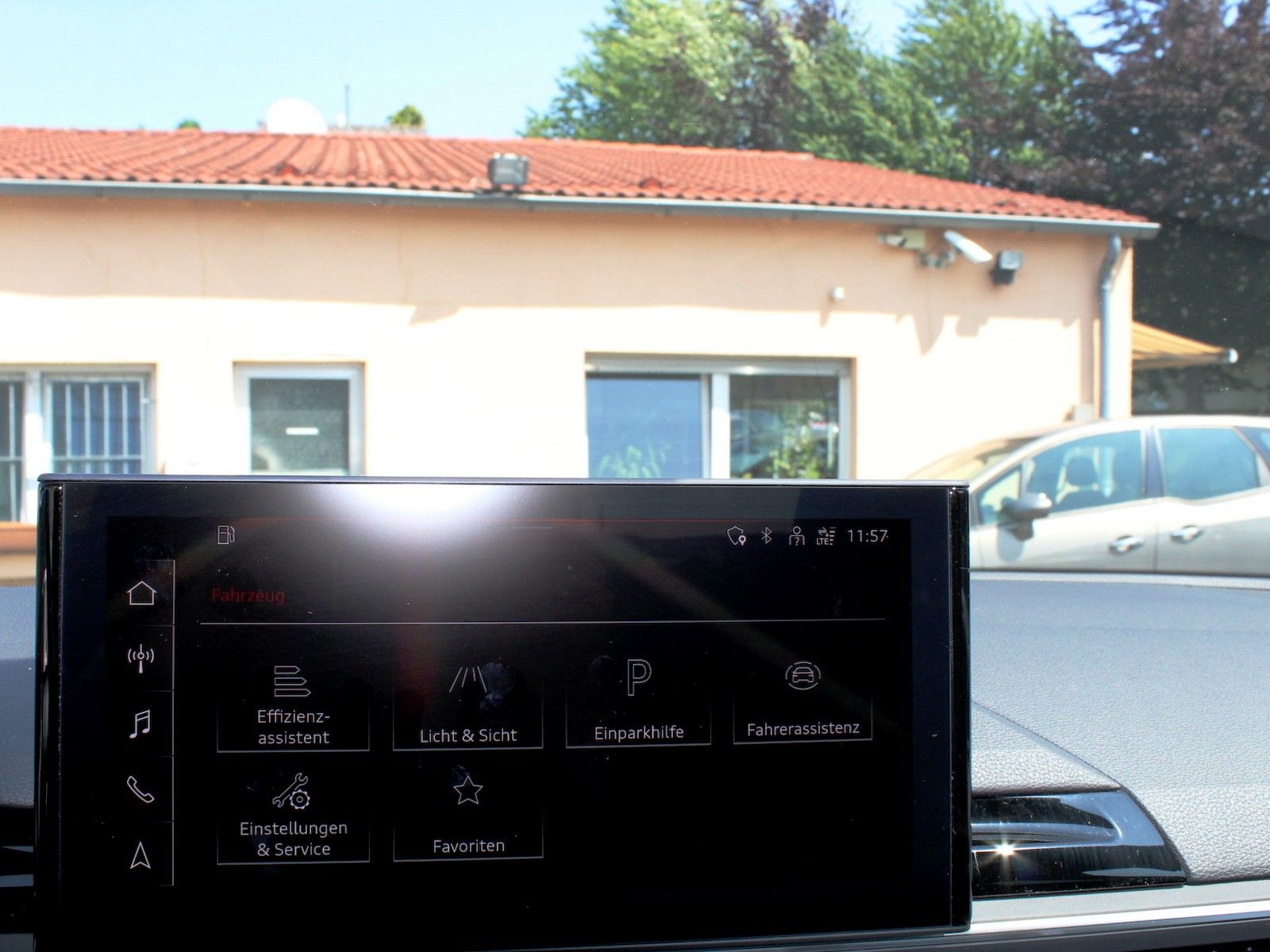 Audi A4 35 TFSI S line - Samsaru's Car Outlet