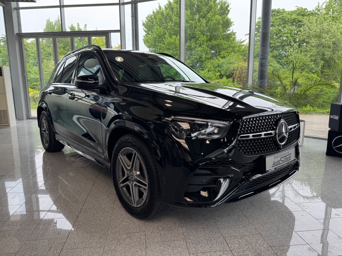 Mercedes-Benz GLE 450 d 4Matic AMG+PANO+AIRMATIC+AHK+NIGHT