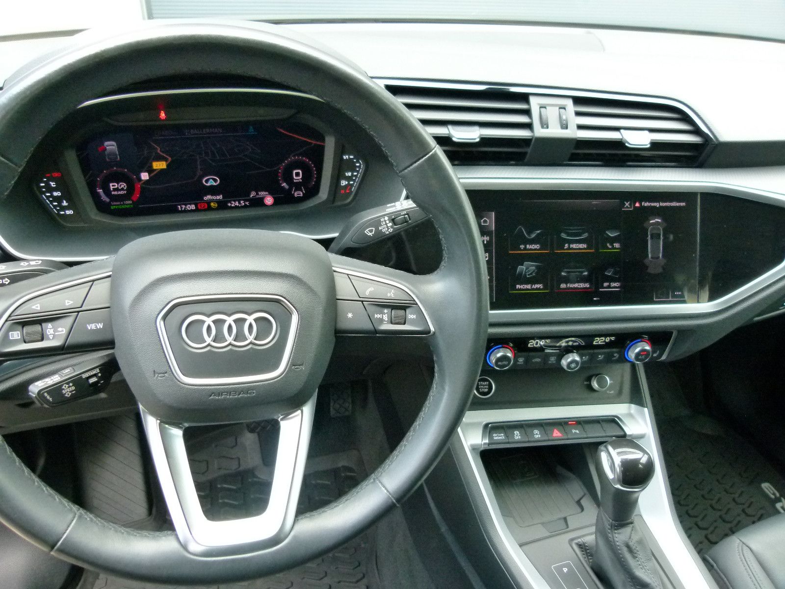 Audi Q3 Sportback 45TFSI quattro S-line - Samsaru's Car Outlet