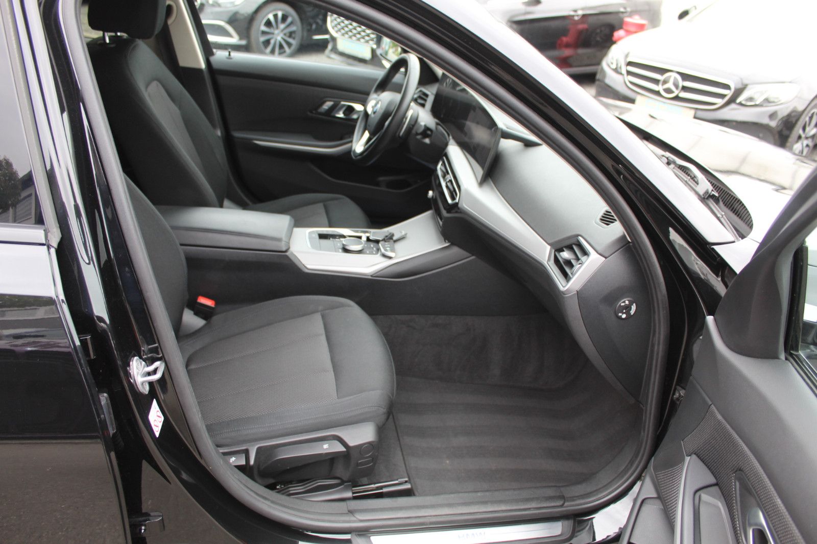 BMW 320d Tour. - Samsaru's Car Outlet