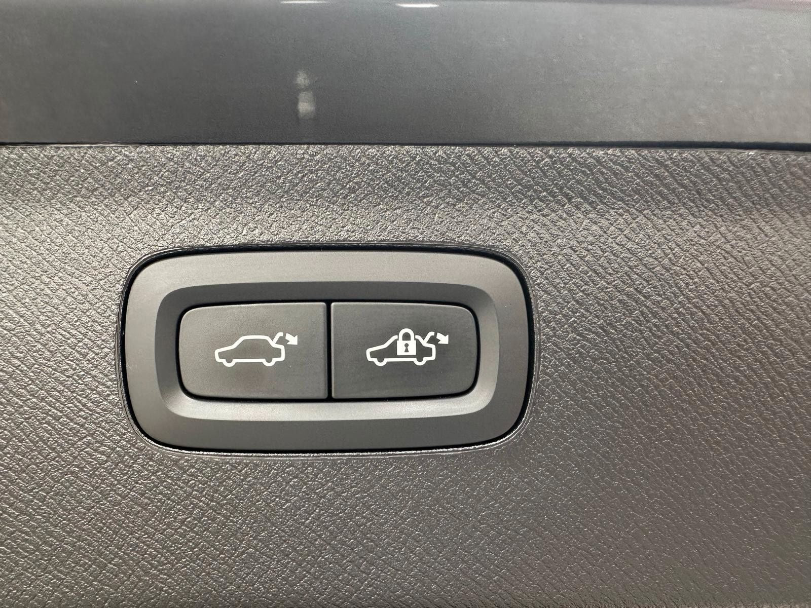 Volvo XC90 T8 Ultra Dark Plug-In AWD,LUFT,Massage,360°