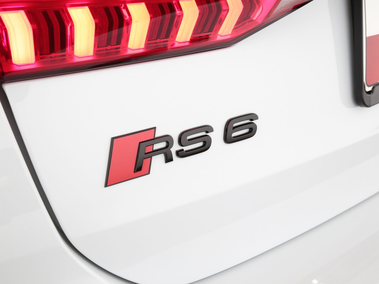 Audi RS 6 Avant 4.0 TFSI quattro tiptronic  LED Navi