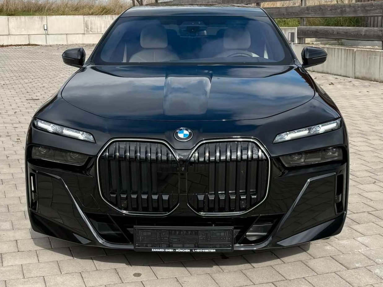 BMW 740xd*M Sport*VOLL*TV*SKY*AUT.TÜR*G.LUSSO*EXECU