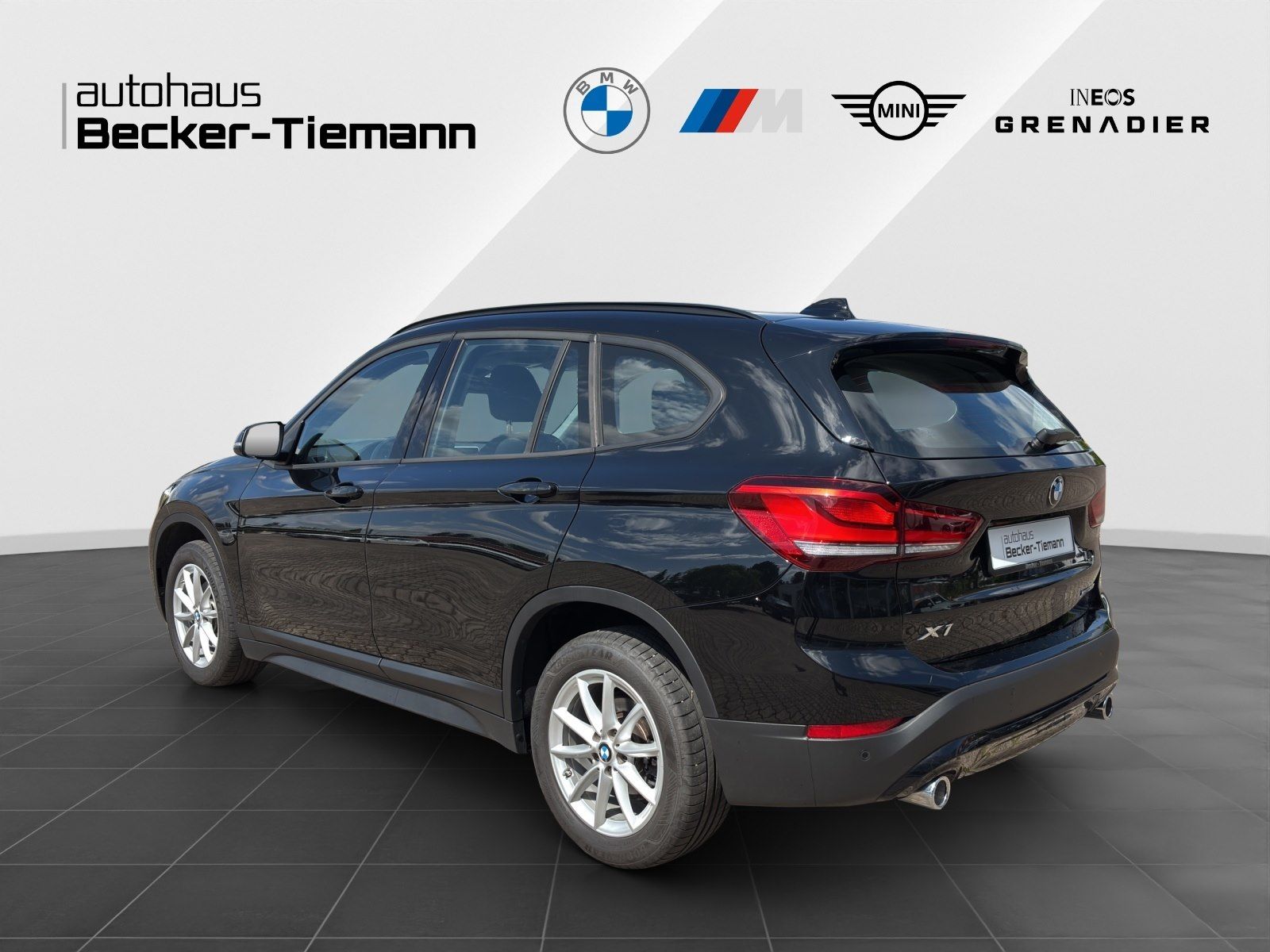 BMW X1 xDrive18d - Samsaru's Car Outlet