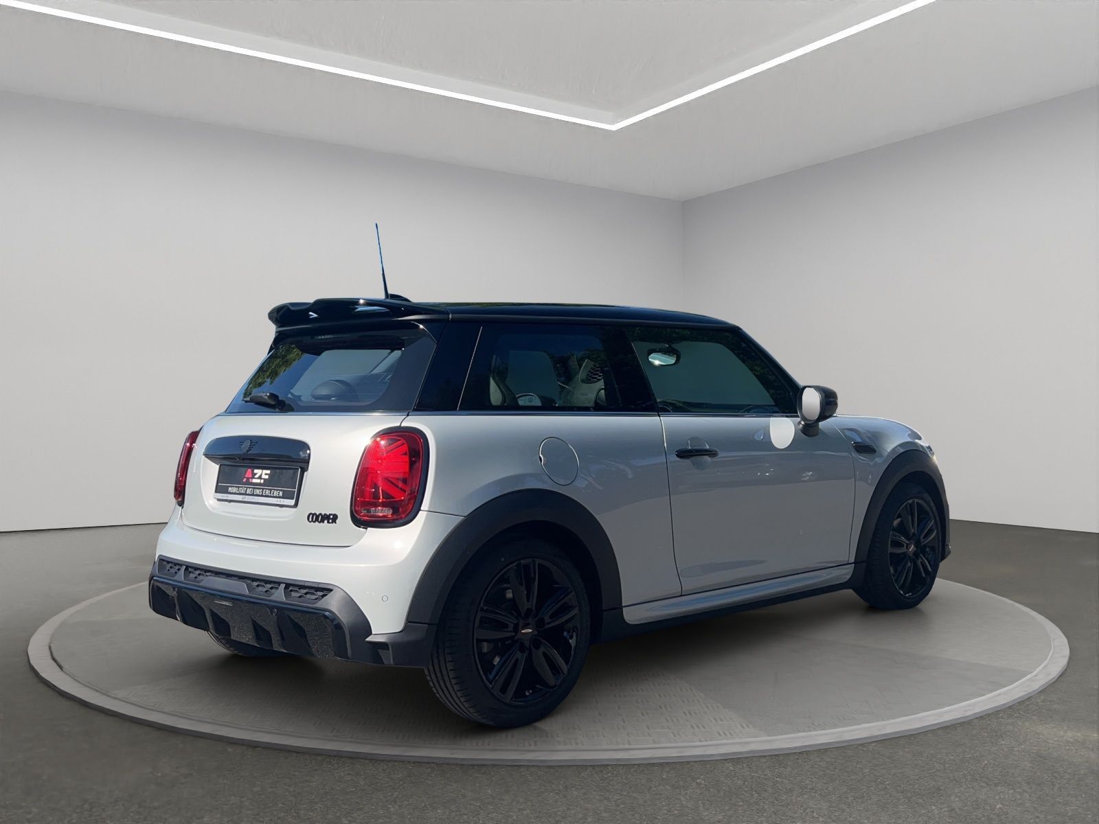 MINI Cooper Steptronic John Cooper Works Trim - Samsaru's Car Outlet