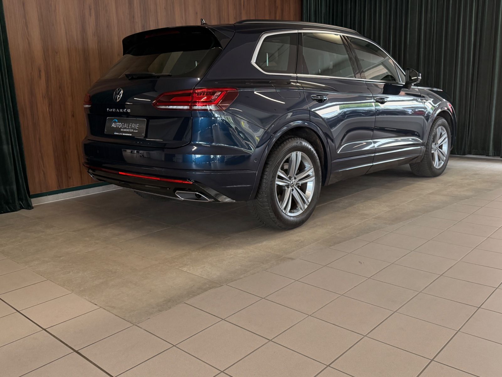 Volkswagen Touareg 3.0 TDI R-Line 4Motion°LED°Pano°Voll°360