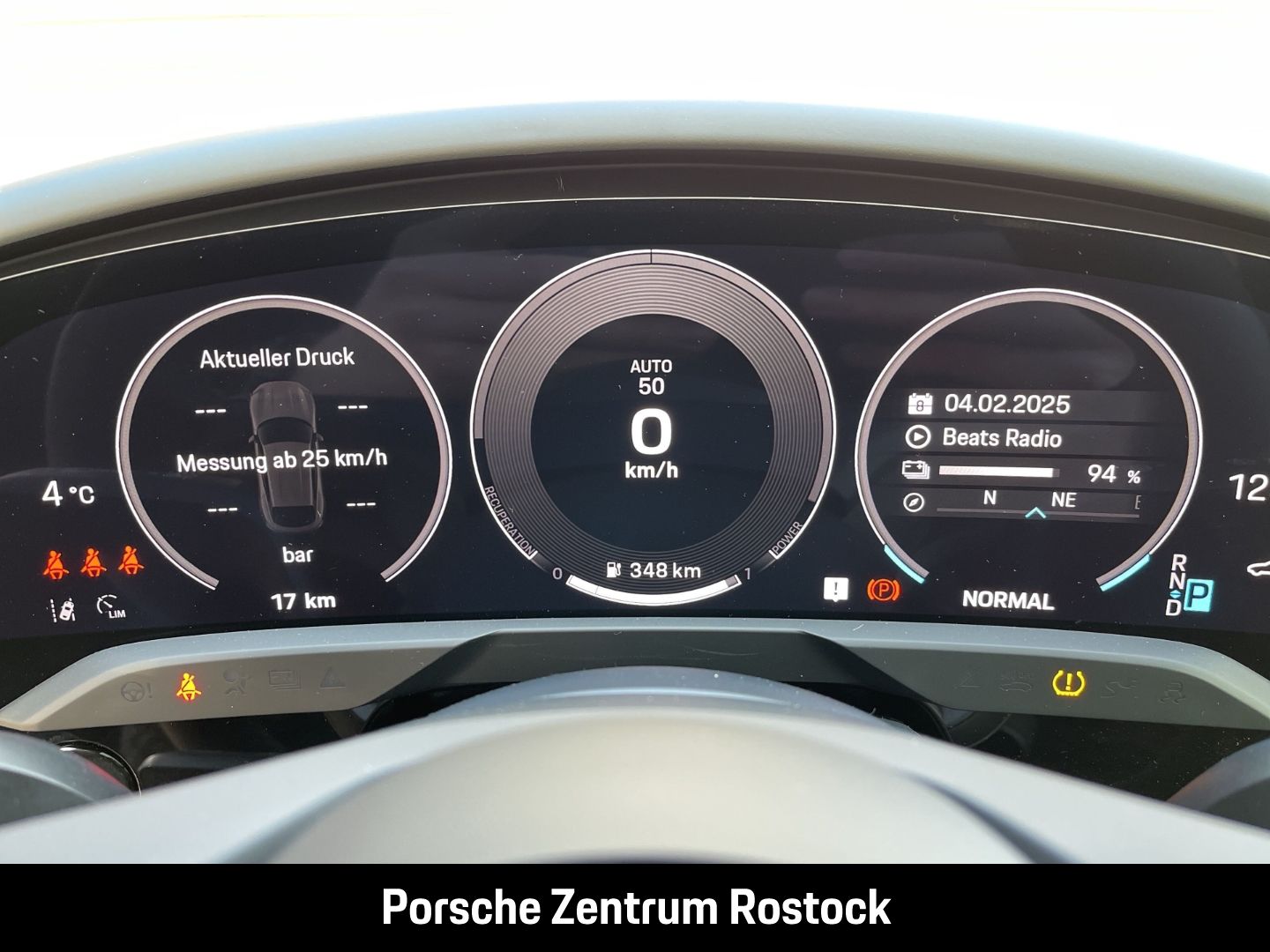 Porsche Taycan 4 Cross Turismo InnoDrive LED-Matrix