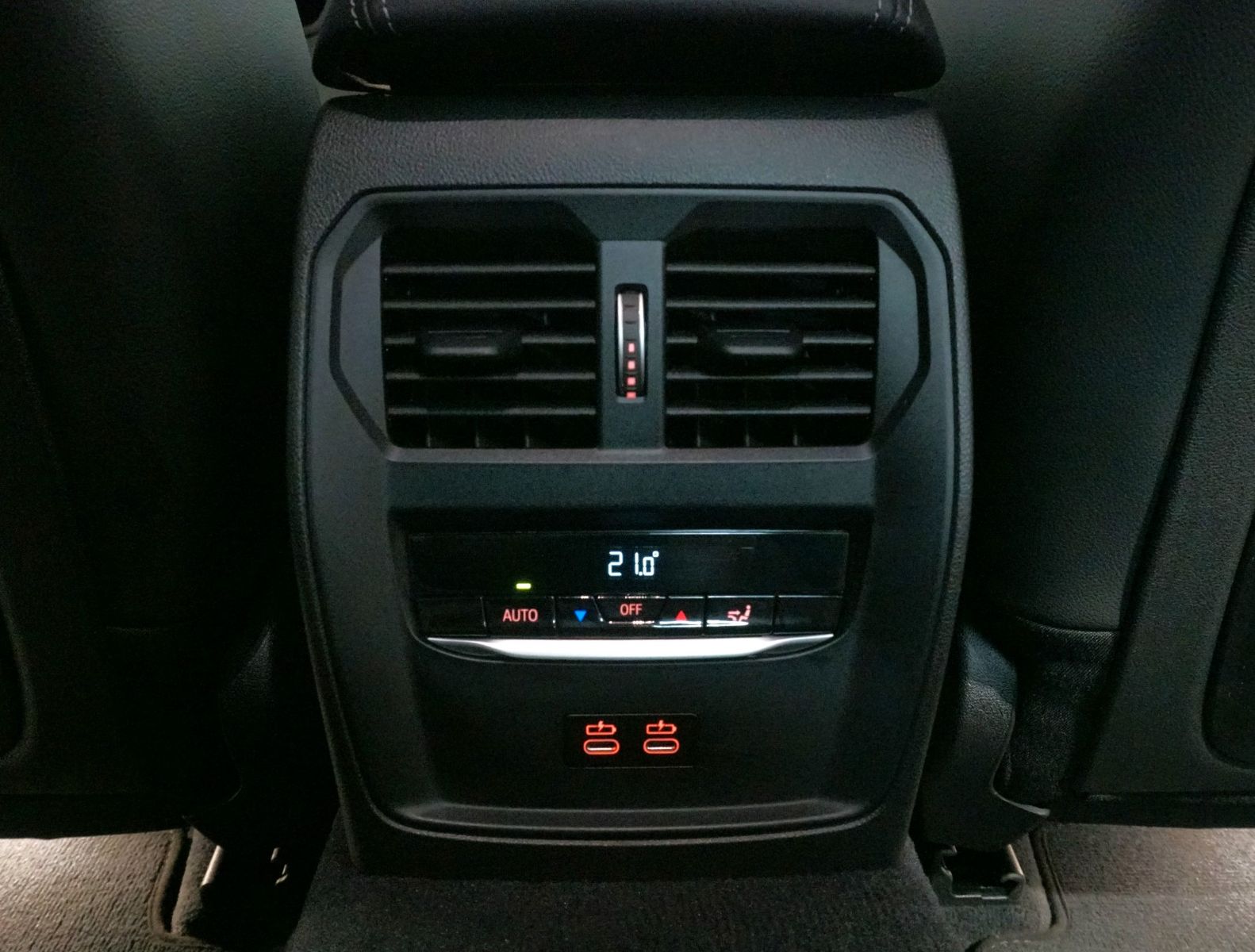 BMW 320 d xDrive - Samsaru's Car Outlet