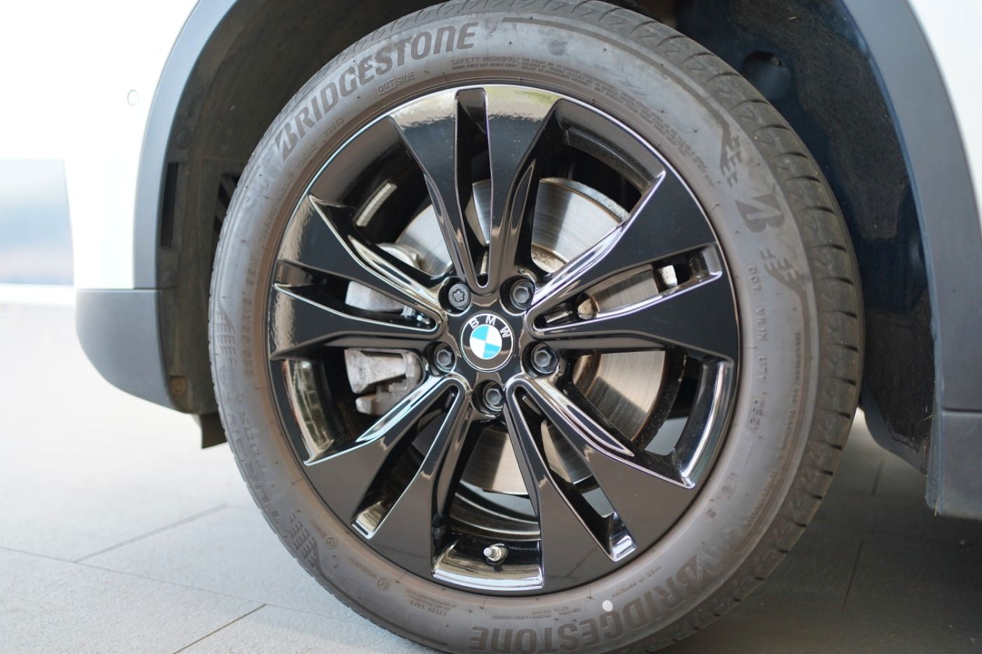 BMW X1 Sport Line xDrive - Samsaru's Car Outlet