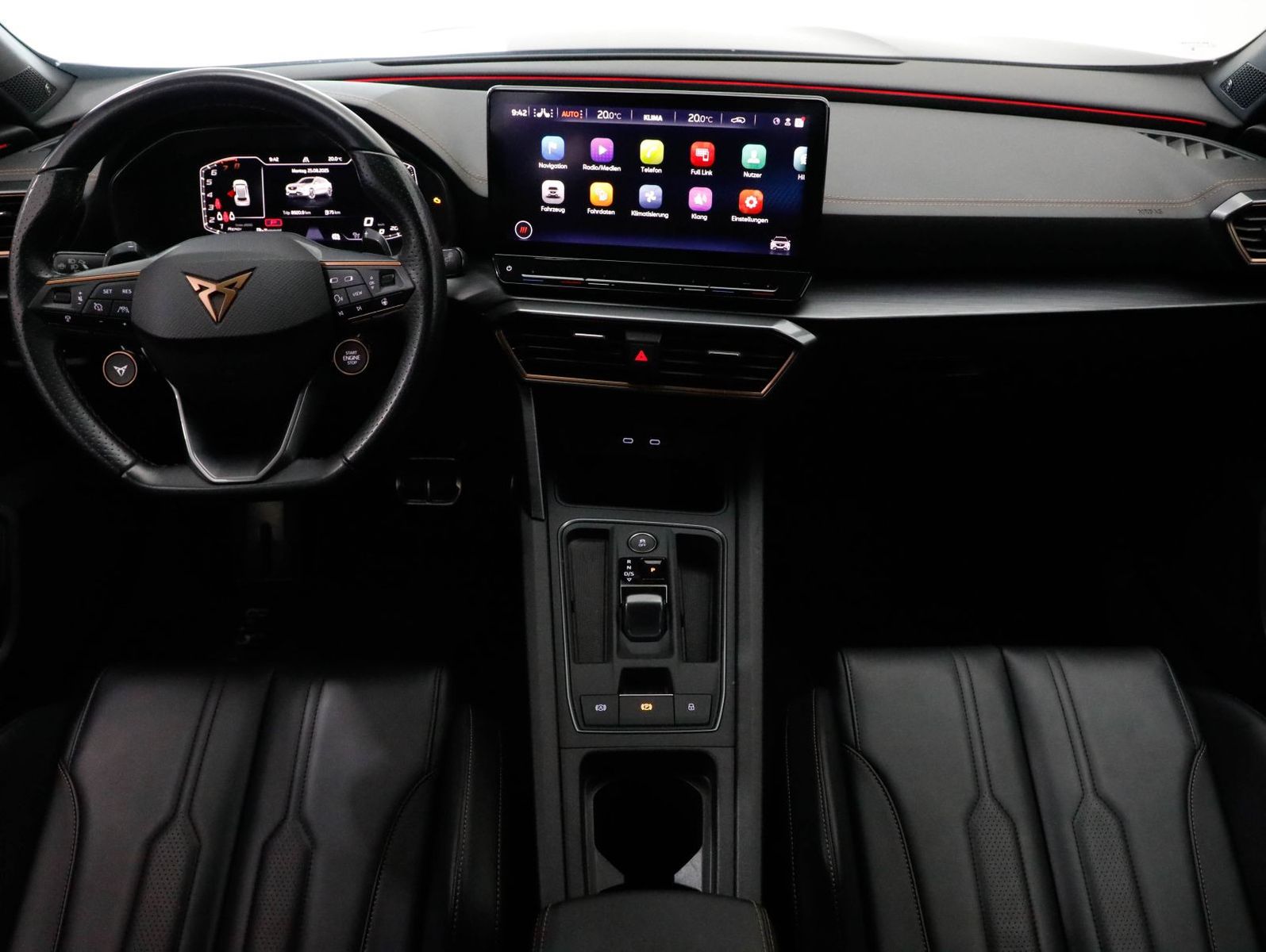 Cupra Formentor 2.0 TSI 4D DSG VZ AHK CarPlay SHZ ACC