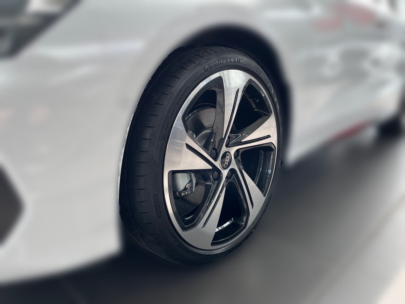 Audi A3 Limousine 35 TFSI S line - Samsaru's Car Outlet