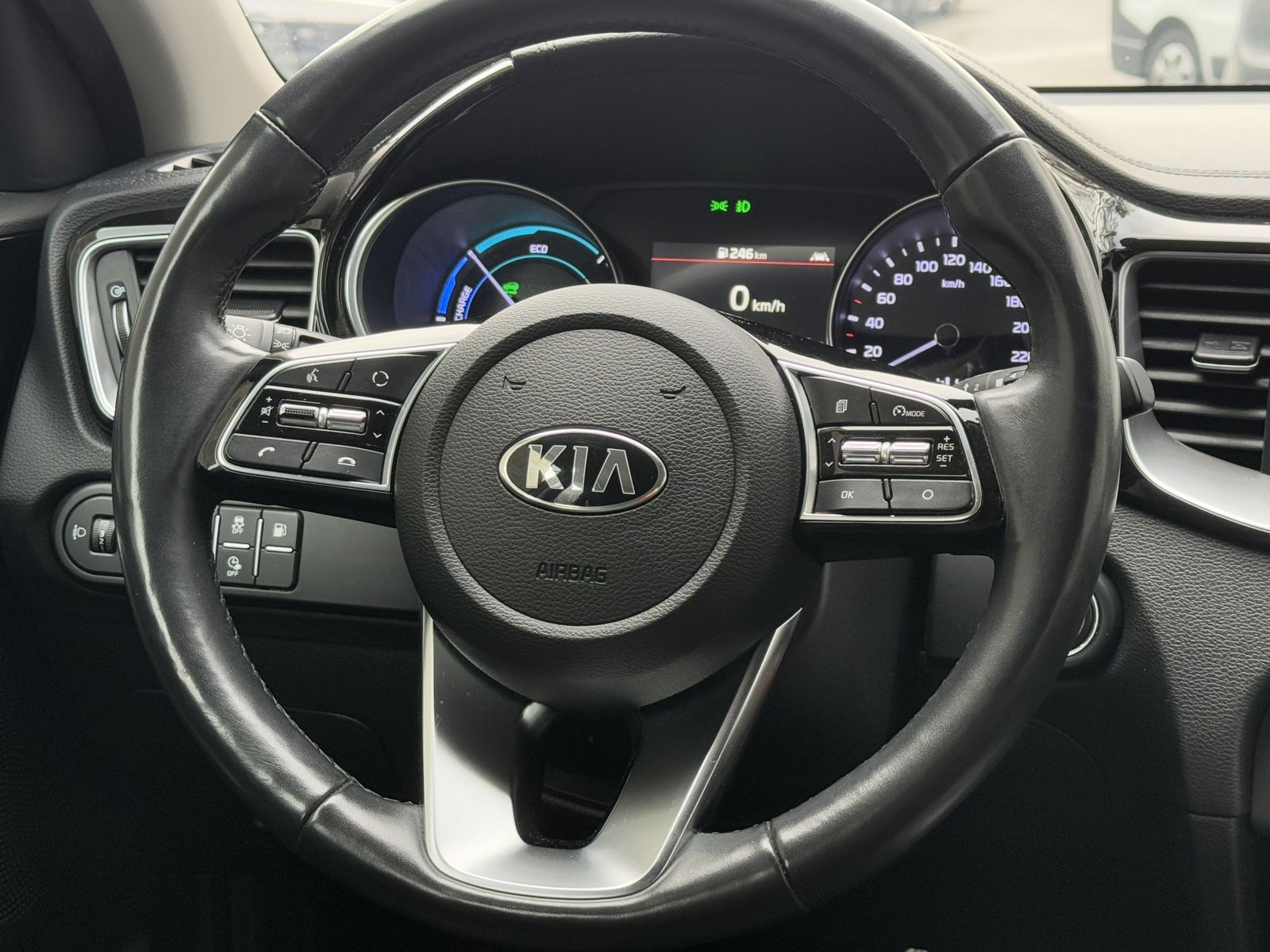 Kia Ceed Plug-in Hybrid Vision - Samsaru's Car Outlet